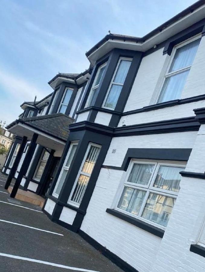 Burlington Hotel Сандаун Екстериор снимка
