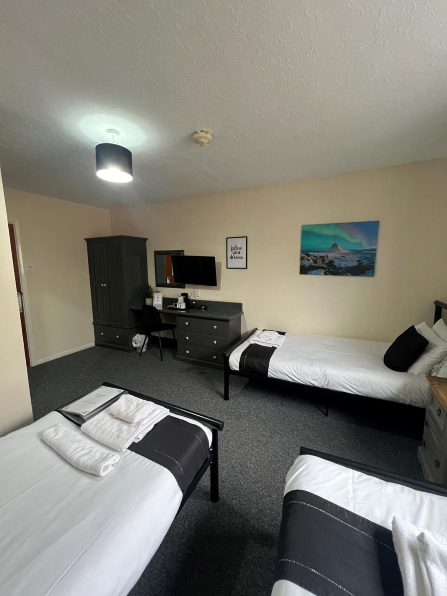 Burlington Hotel Сандаун Екстериор снимка